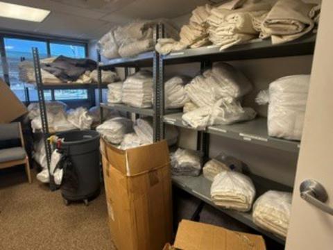 1 Lot of misc linens