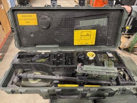 Duel Sense Metal Detector