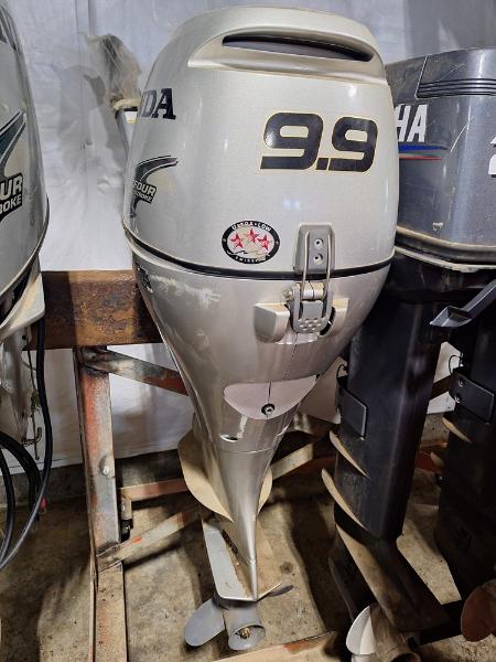 Johnson and Honda Outboard Motor Bundle