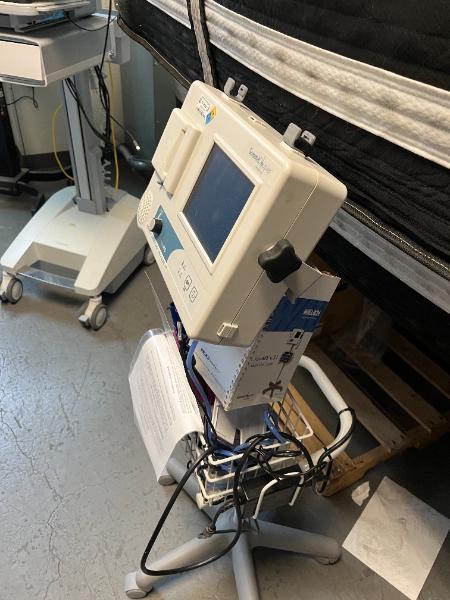 Wallach Vista AVS doppler ABI vascular Unit With Cart