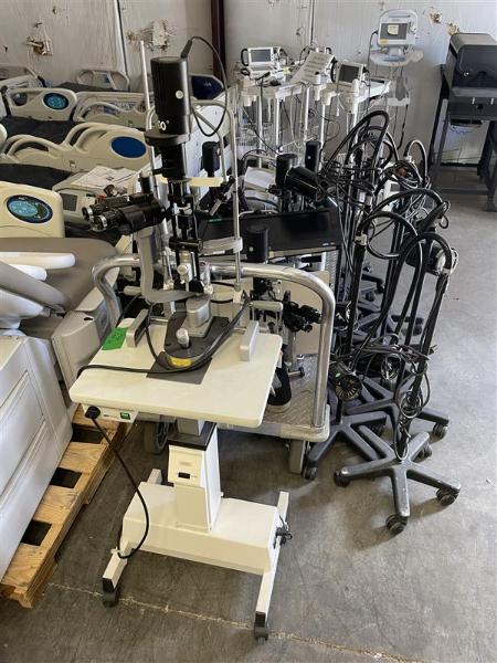 EYE CLINIC EQUIPMENT, LIGHTS (30 EA)