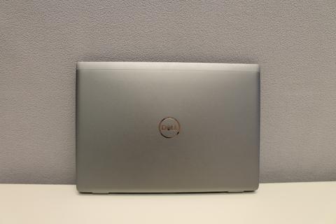 Desktop & Laptop Computers
