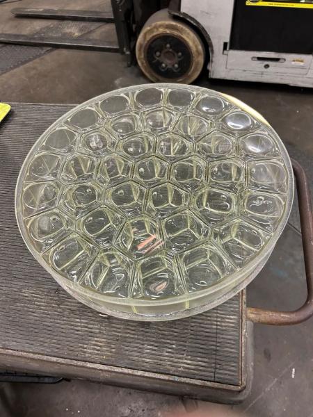 ROUND GLASS