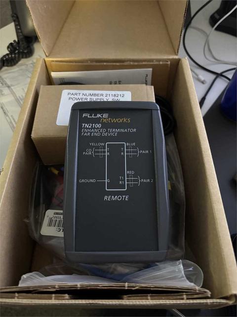 Fluke Networks TN2100 Enhanced Terminator Far End Device