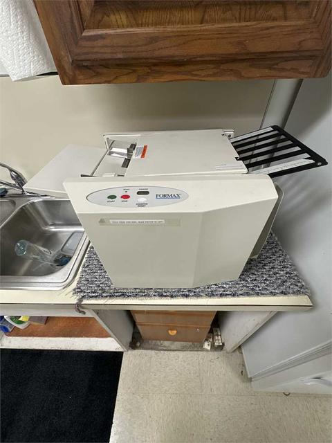 Formax Model FD 1500 Desktop Pressure Sealer