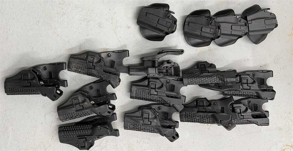 Various Holsters for Sale - photo 1