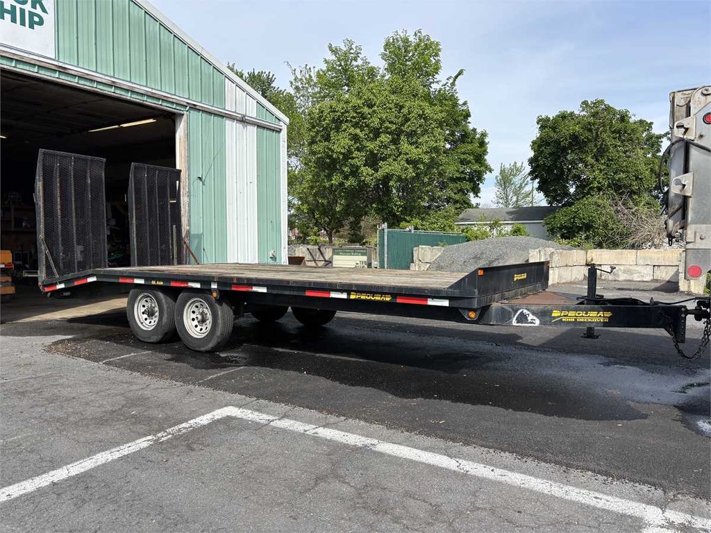 2008 Pequea Trailer (12,000 lb GVWR) - photo 1