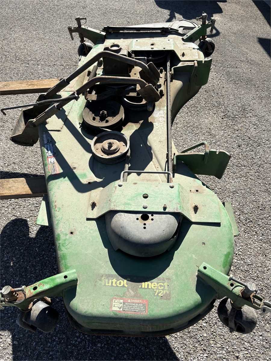 John Deere 72" 7-Iron High-Capacity Commercial Mower Deck — photo 1