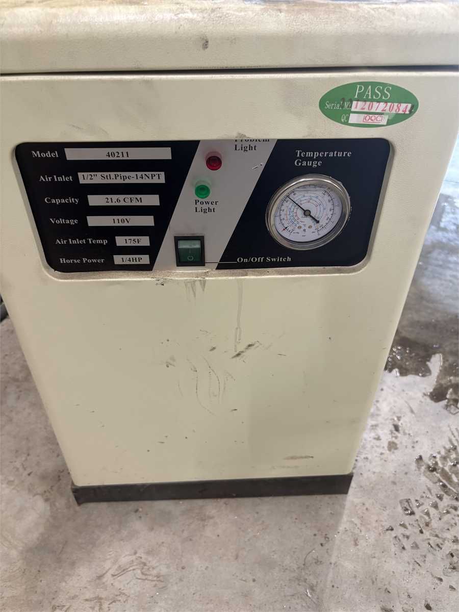 Central Pneumatic 40211 Refrigerated Compressed Air Dryer | 21.6 — photo 1