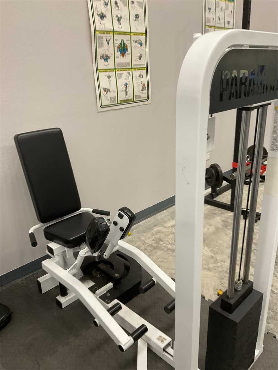 Seated Hip Adductor Machine — photo 1
