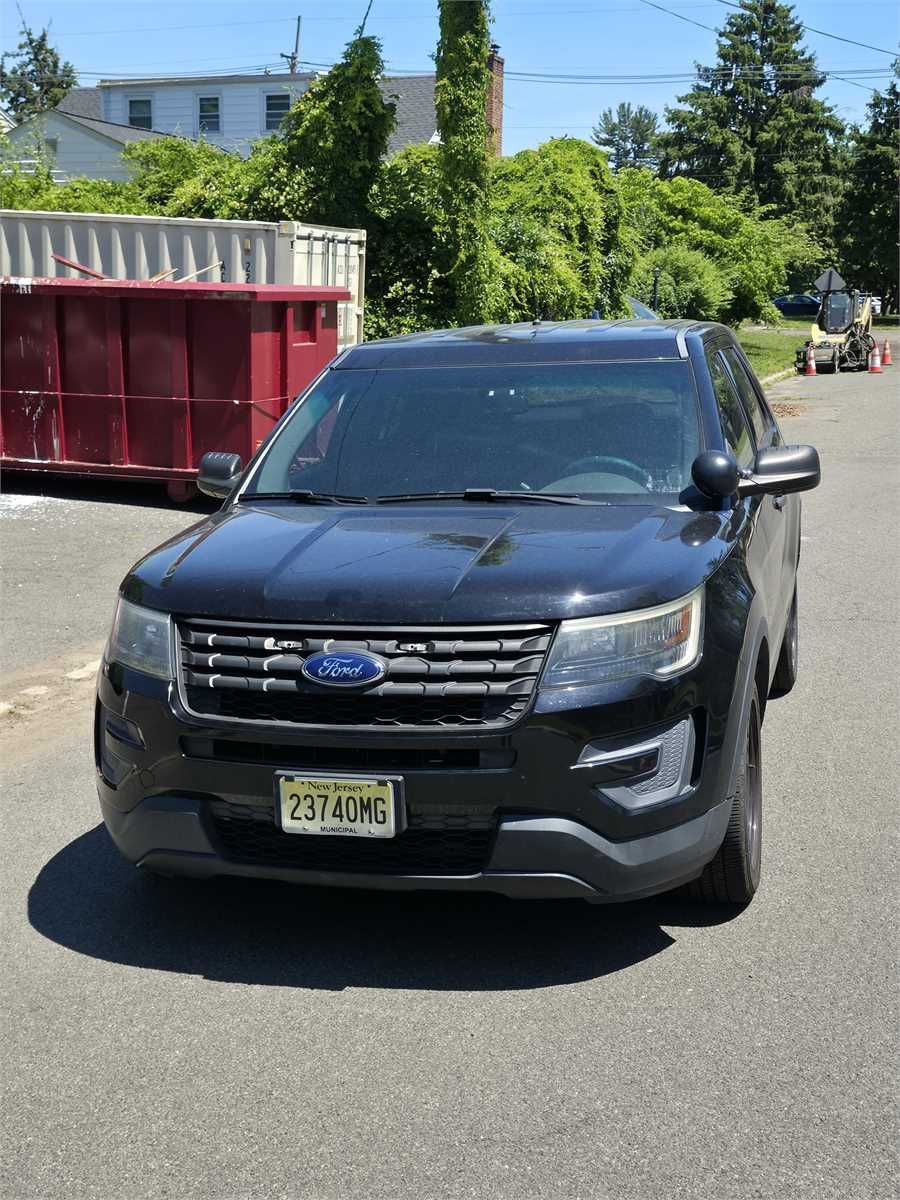 2017 Ford Explorer - photo 1