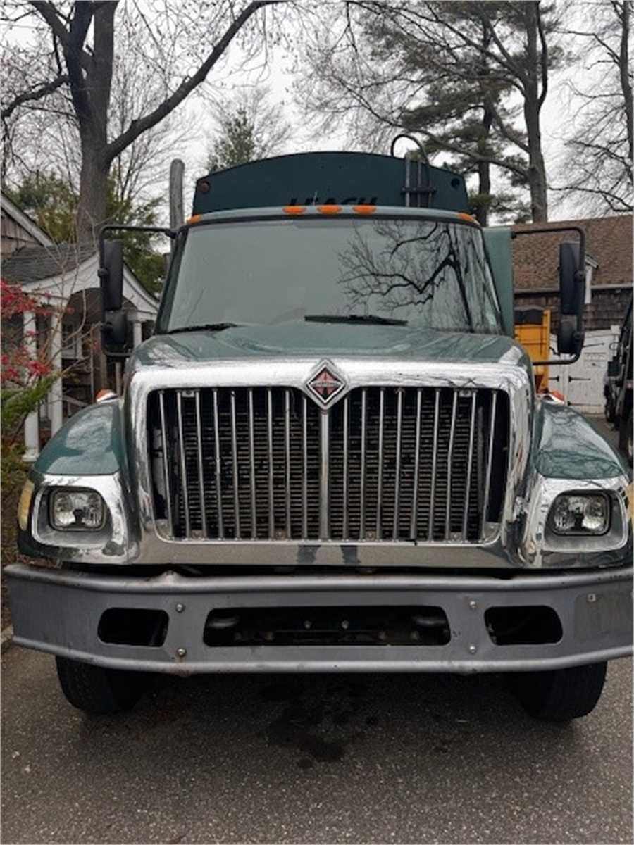 2007 International Sanitation Truck — photo 1