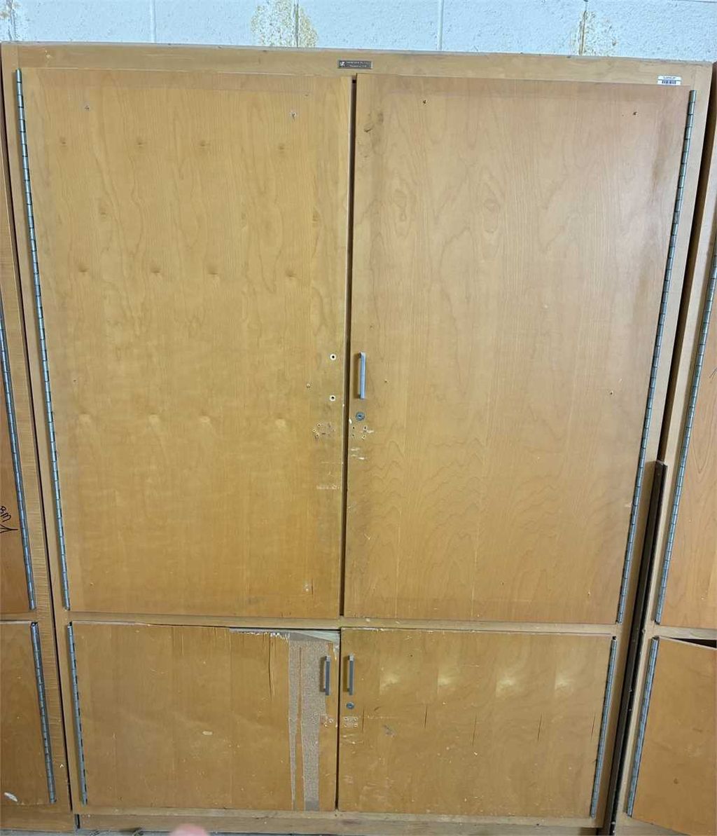 WOODEN CABINET - photo 1