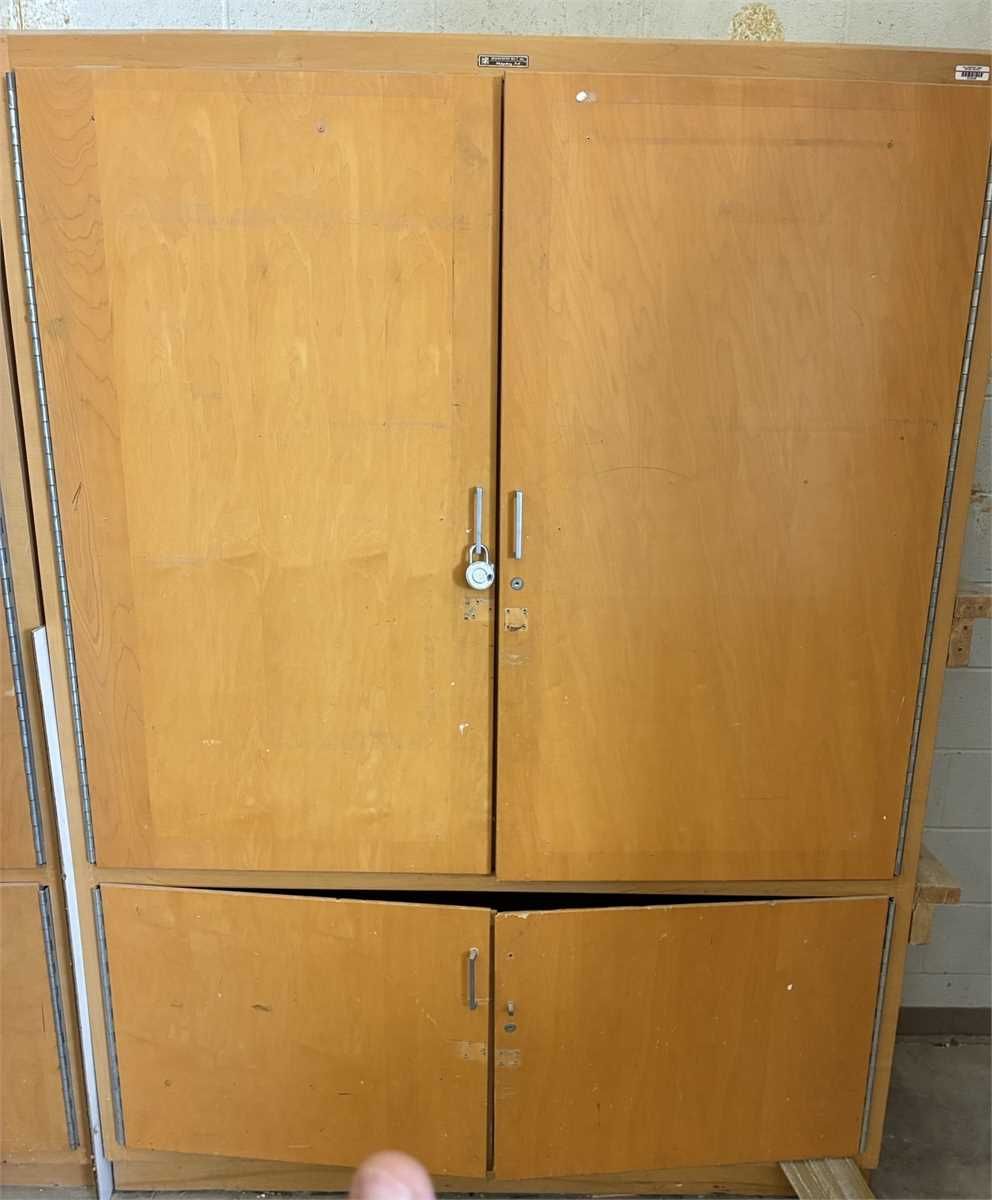 WOODEN CABINET - photo 1