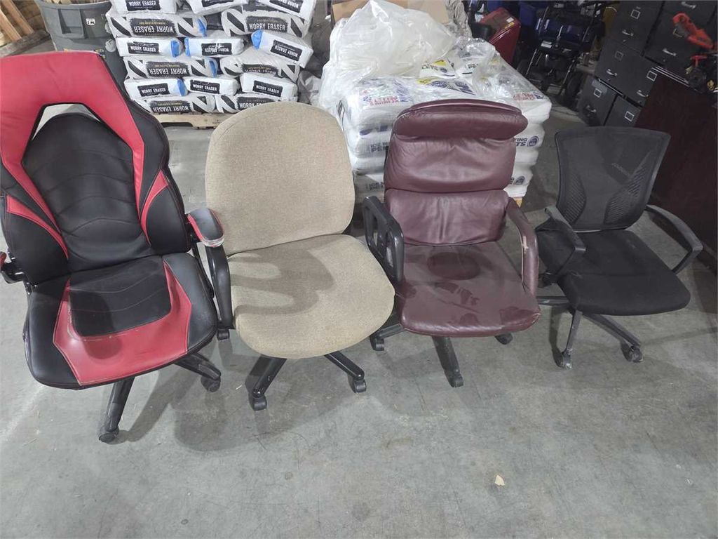 4 office chairs - 1 lot - photo 1