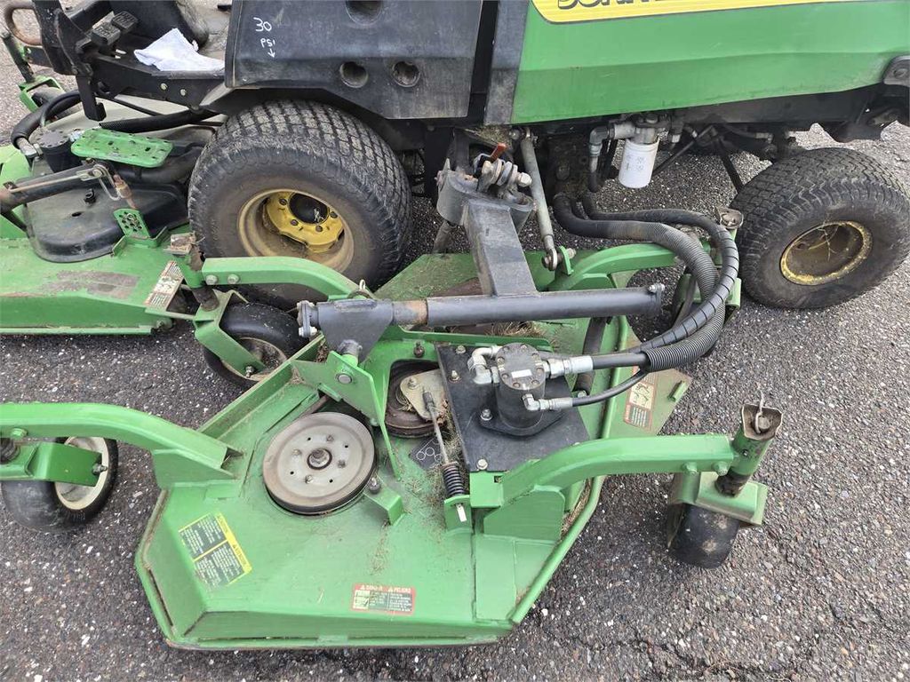 John Deere 1600 Wide Area Mower - photo 1