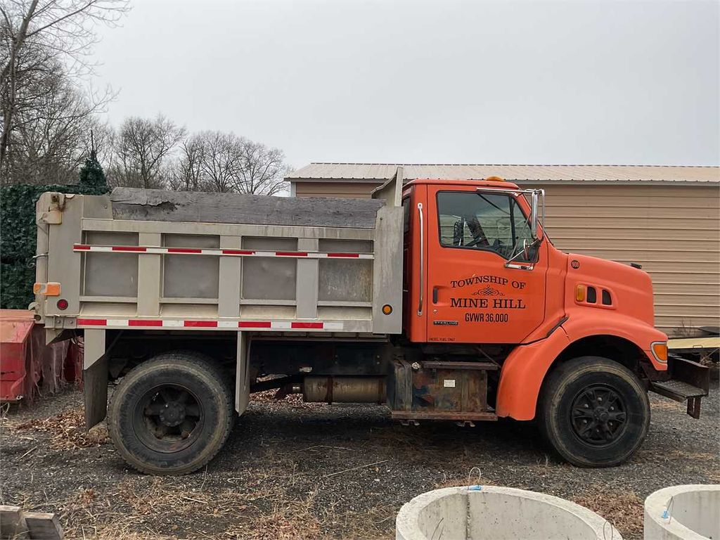 2002 Sterling Dump Truck - photo 1
