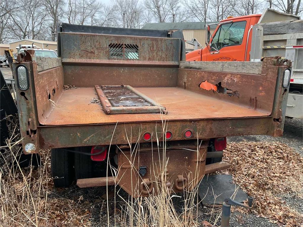 2004 F450 Dump Truck - photo 1