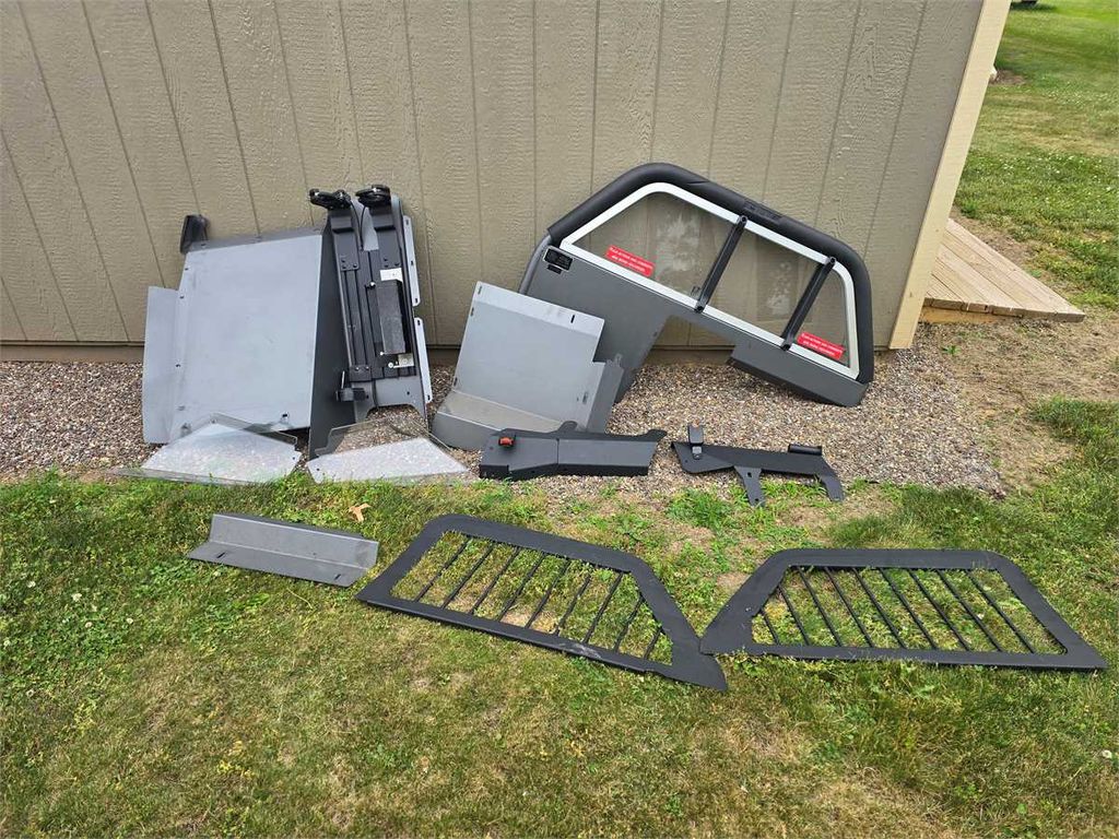 2018 Ford Explorer Metal Partition - photo 1