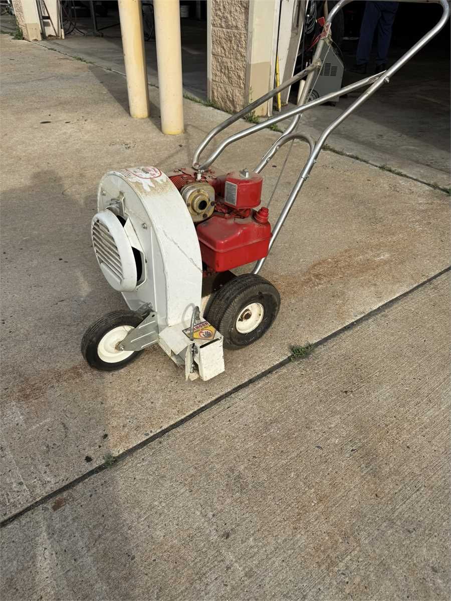 Little Wonder Walk-Behind Blower - photo 1