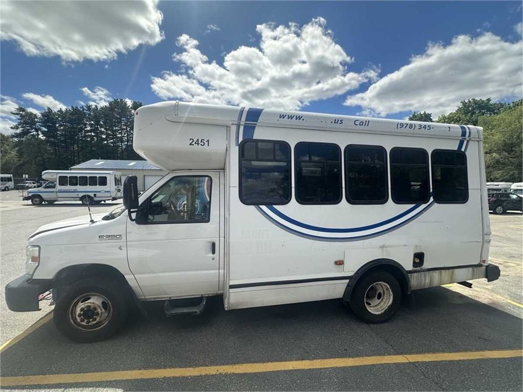 2017 Ford E350 SD - #2451 - photo 1