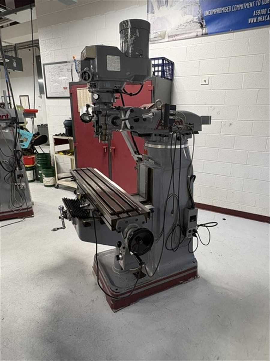 Alliant Vertical Milling Machine - photo 1