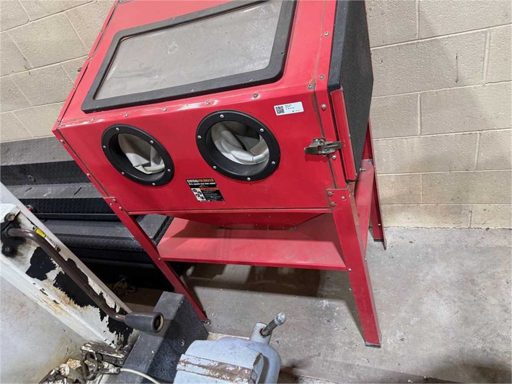 Sandblast Cabinet - photo 1