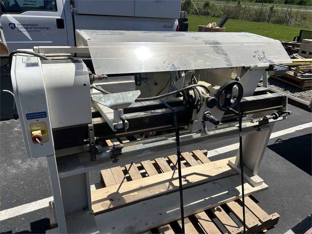 Mini Max Lathe T-124 - photo 1