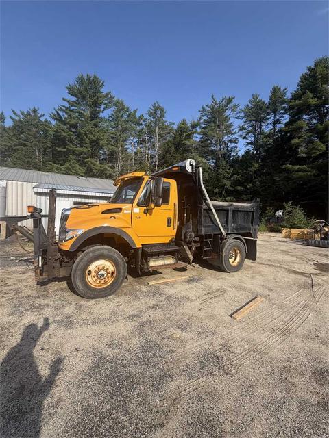2002 International 7600
