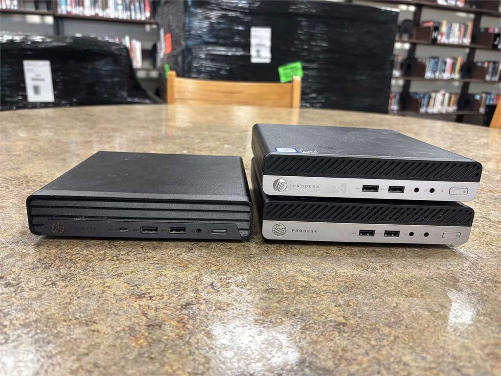 Lot of 3 HP Desktop Mini PCs - photo 1