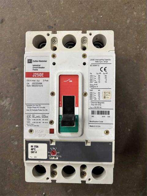 Cutler-Hammer J250E Breaker