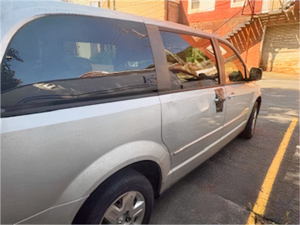 2010 Dodge Grand Caravan - photo 1