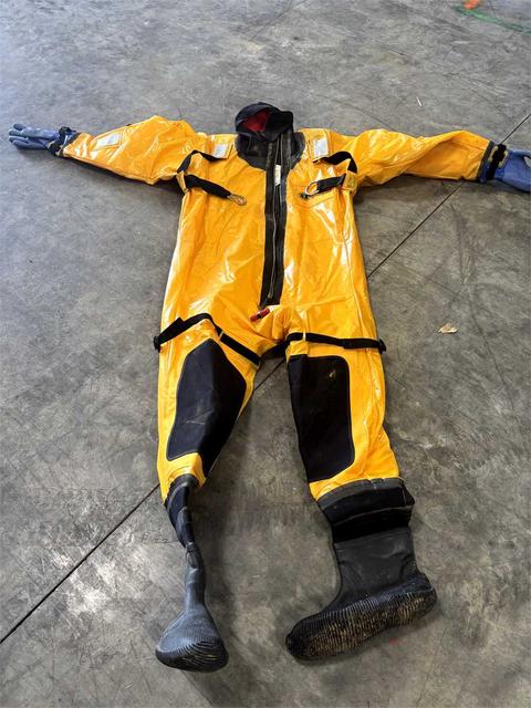 Mustang Survival Ice Commander Ice Rescue Suits (11)