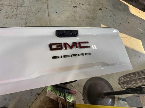 2026 GMC 3500 HD Sierra Tailgate & Bumper