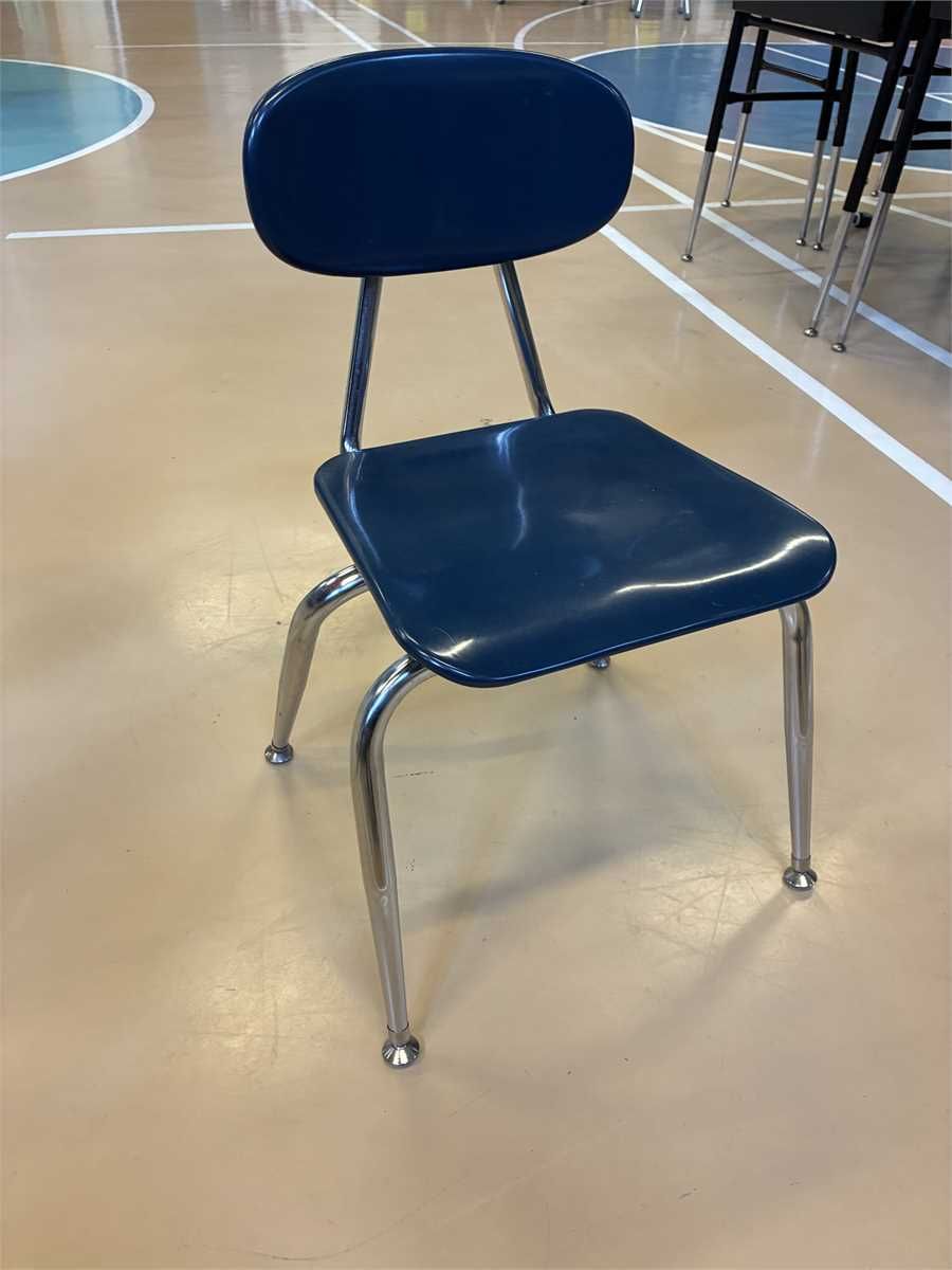 Lot of 24 Elementary Student Chairs - photo 1