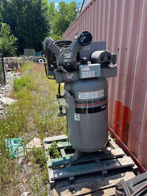 30 Gallon Electric Air Compressor