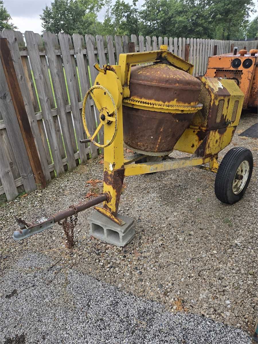 Heavy Duty Concrete/Mortar Mixer - photo 1