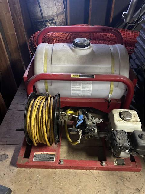 2016 North Star 50-Gallon Spray Tank (Needs New Pump)
