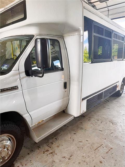 2015 Ford E-450