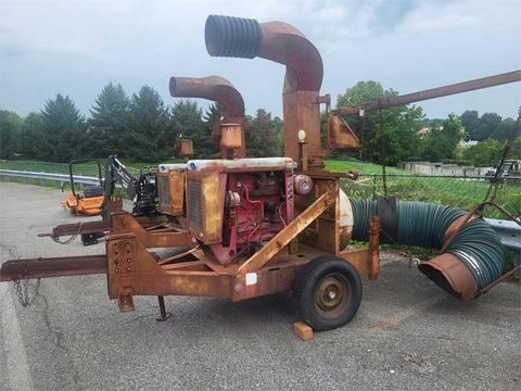 1991 Giant-Vac Tow-Behind Leaf Loader 88-214318
