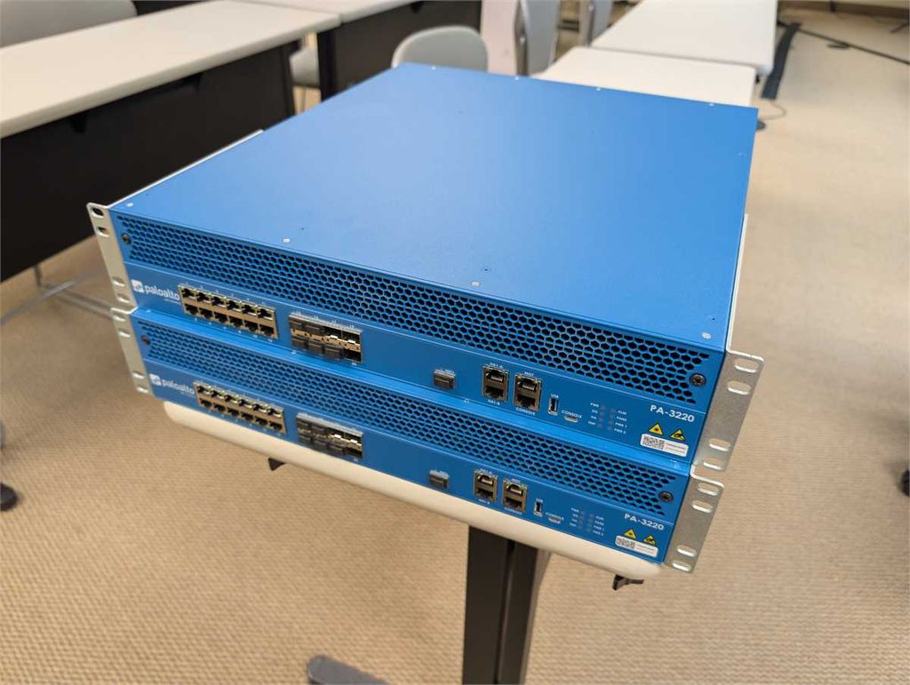 2x Palo Alto PA-3220 Next Generation Firewall - photo 1