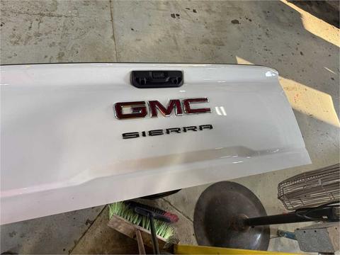 2026 GMC 3500 HD Sierra Tailgate & Bumper
