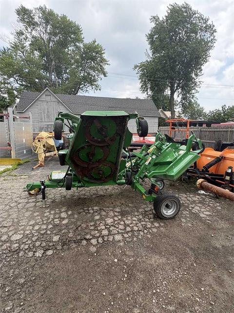 Frontier Flex Wing Grooming Mower.