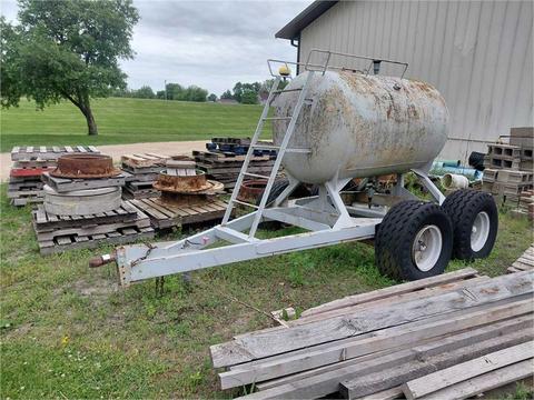 750 Gal Oil Tank Trailer