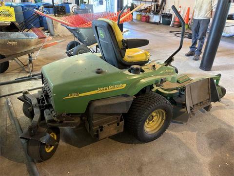John Deere F687 (54 MOW ZTRAK)