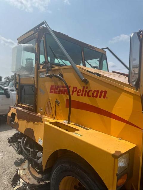 2007 Elgin Pelican