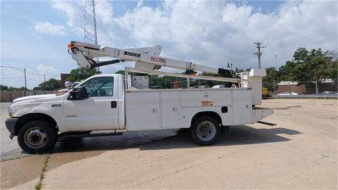 2004 Ford F-450 Bucket Truck