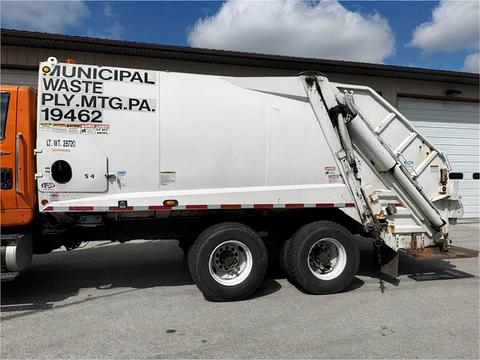 2013 20 Yard New Way Rear Load Cobra Packer Body