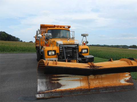 1998 Mack Single Axle Dump Truck