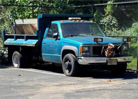 USED LOW MILEAGE 1995 GMC 3500 REGULAR CAB TRUCK